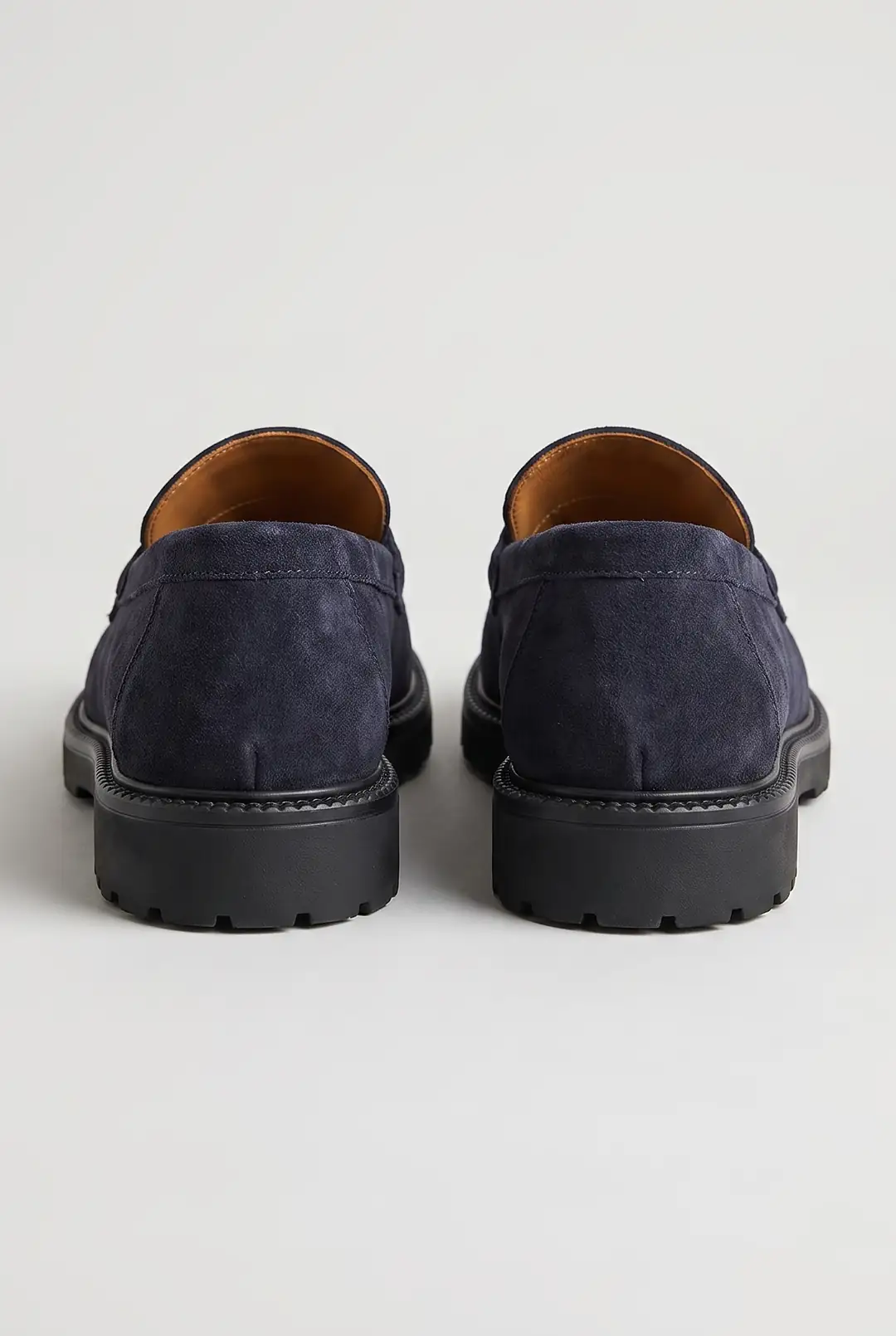 Zamansız Süet Sneaker ürün görseli (5/7)