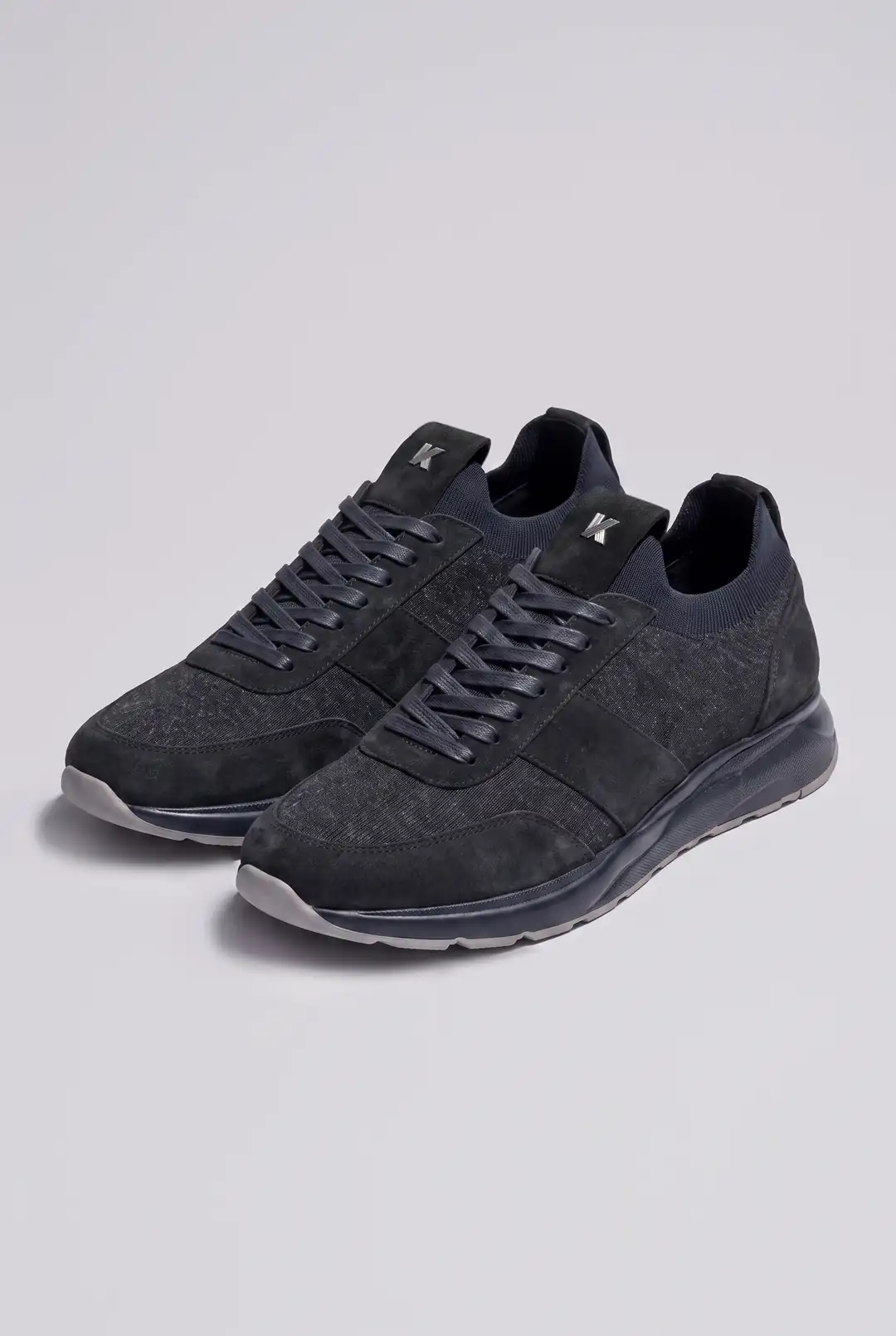  Süet Sneaker