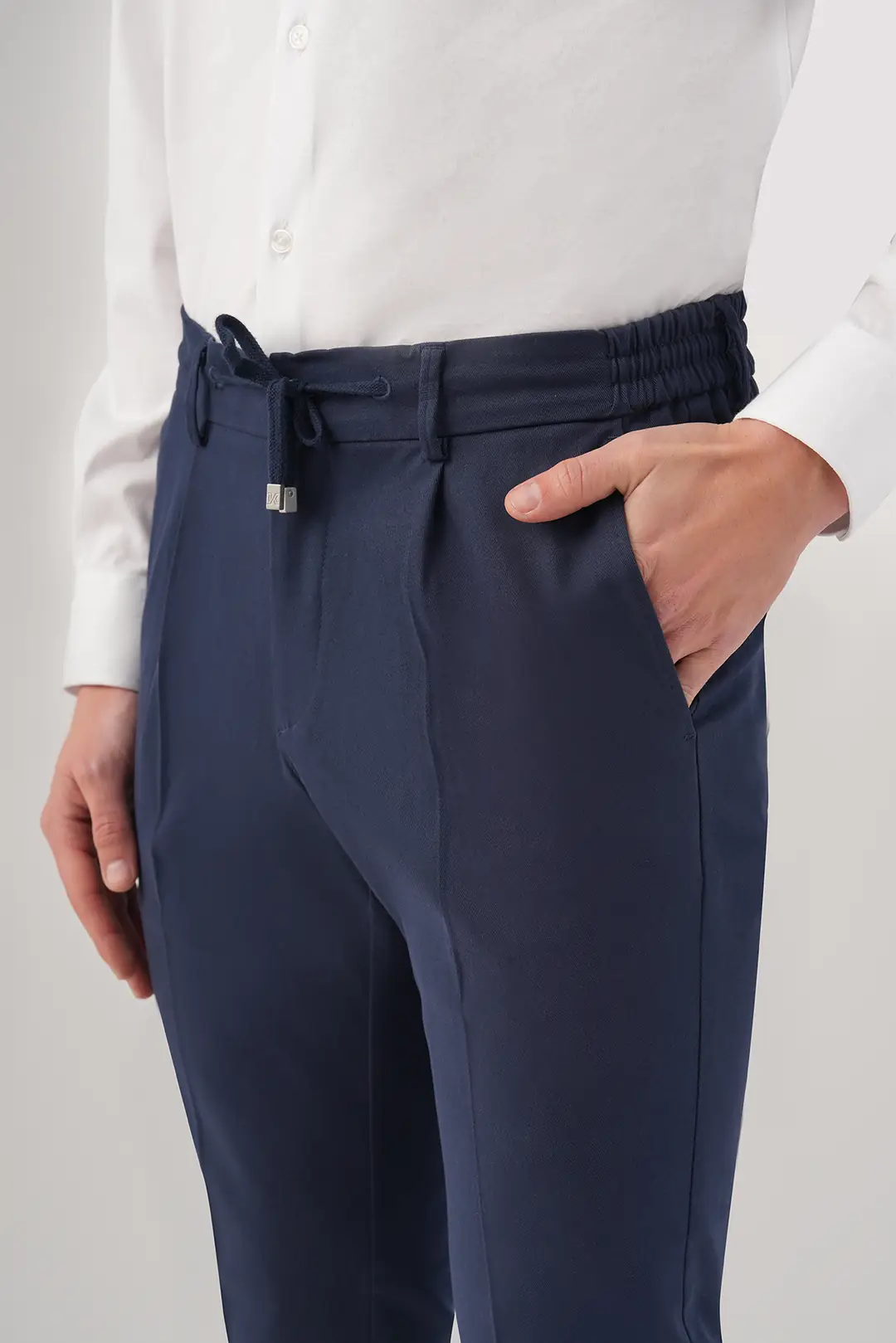 Bağcıklı Pile Detaylı Pamuk Stretch Pantolon ürün görseli (4/7)