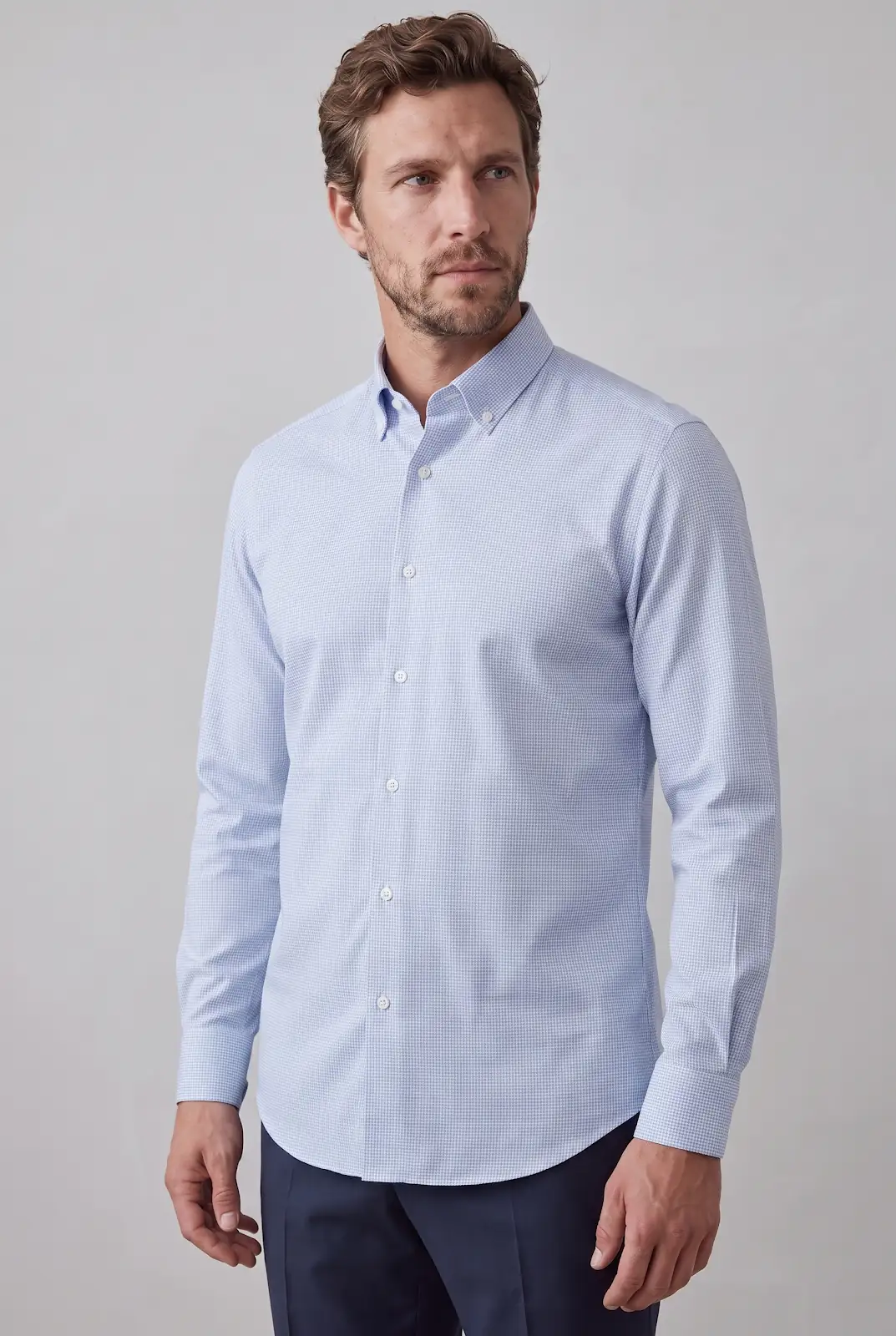 Modern Fit Düğmeli Yaka Gömlek ürün görseli (3/7)